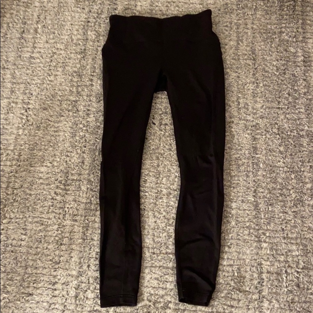 LULULEMON Women’s black insulated leggings size 8